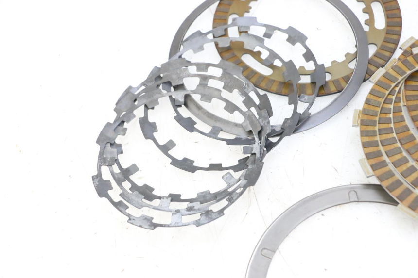 photo de FRIZIONE SUZUKI BURGMAN EXECUTIVE ABS 650 (2006 - 2012) - Zoom sui componenti