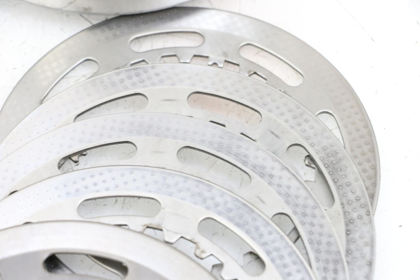 photo de FRIZIONE SUZUKI BURGMAN EXECUTIVE ABS 650 (2006 - 2012) - Focus sulla struttura