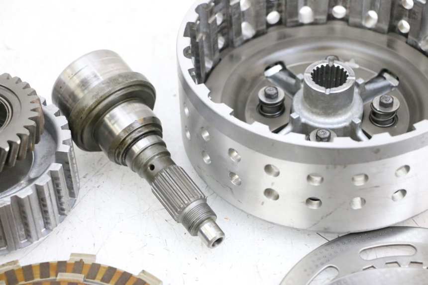 photo de FRIZIONE SUZUKI BURGMAN EXECUTIVE ABS 650 (2006 - 2012) - Marcature e riferimenti originali