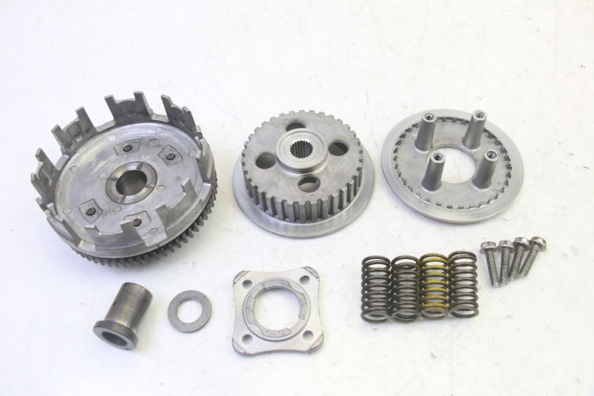 photo de FRIZIONE HONDA CBF 125 (2009 - 2015)