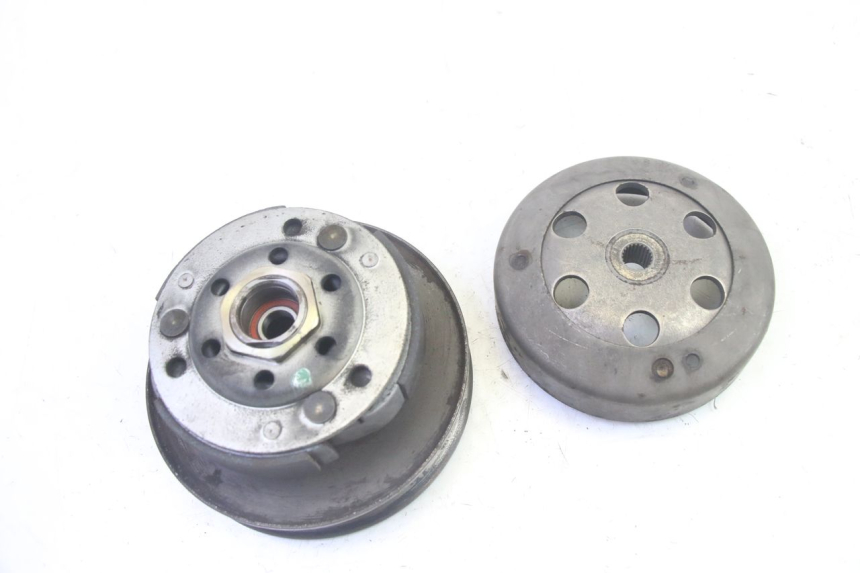 photo de FRIZIONE PIAGGIO FLY 4T 50 (2013 - 2017) - Altra angolazione