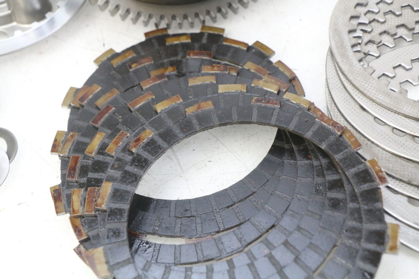 photo de FRIZIONE SUZUKI GSF S BANDIT 600 (2000 - 2004)