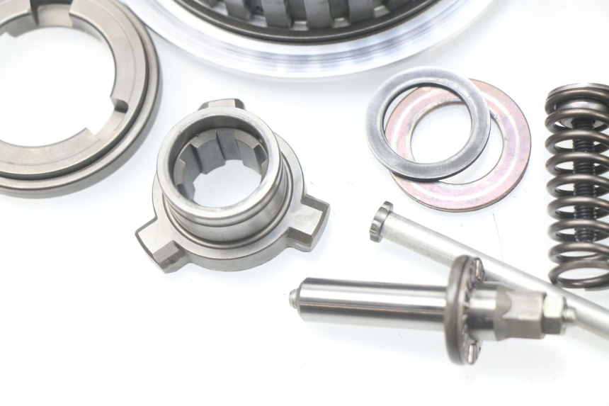 photo de Frizione SUZUKI GSX-R GSXR K16 1000 (2012 - 2016) - Angolazione alternativa