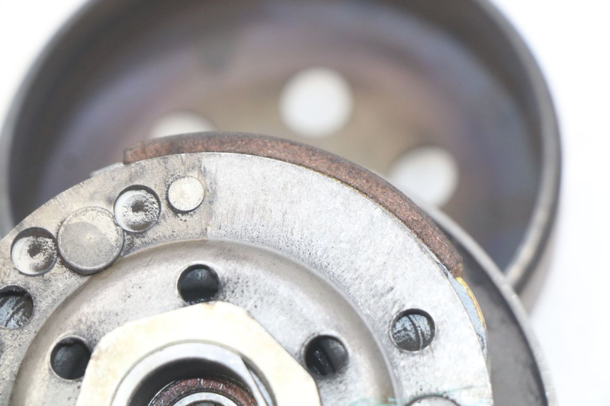 photo de FRIZIONE PEUGEOT KISBEE 4T 50 (2010 - 2017)