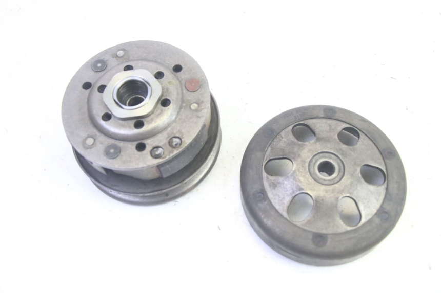 photo de FRIZIONE PEUGEOT KISBEE 4T 50 (2018 - 2022) - Primo piano tecnico