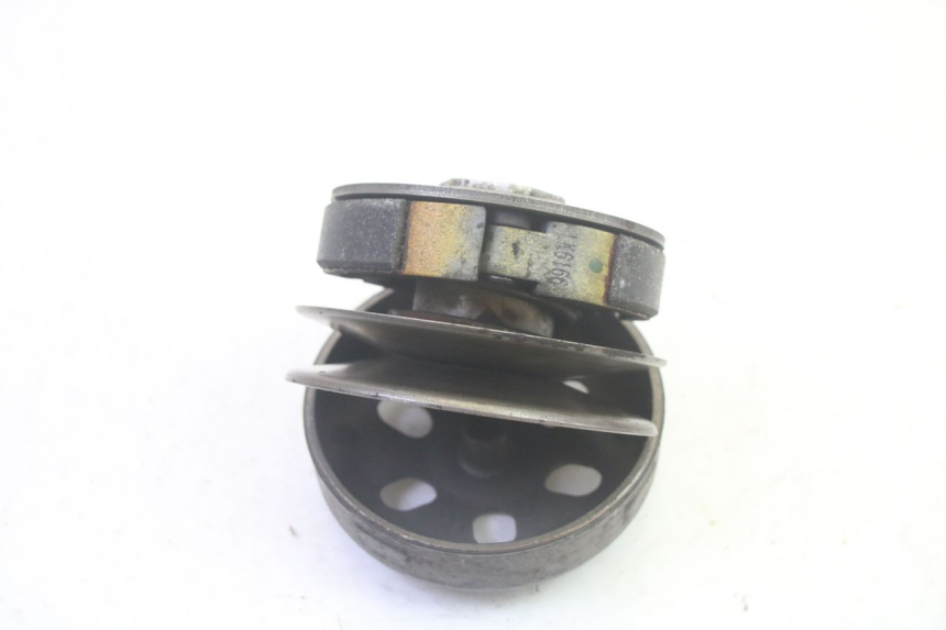 photo de FRIZIONE PEUGEOT KISBEE 4T 50 (2010 - 2017) - Altra angolazione