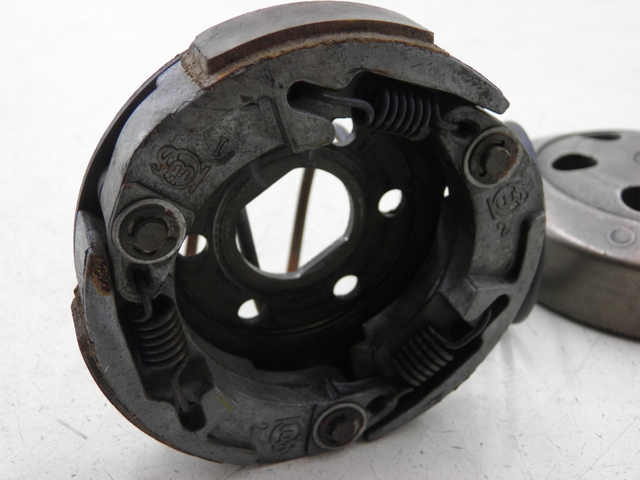 photo de FRIZIONE KYMCO AGILITY 4T 50 (2005 - 2018)