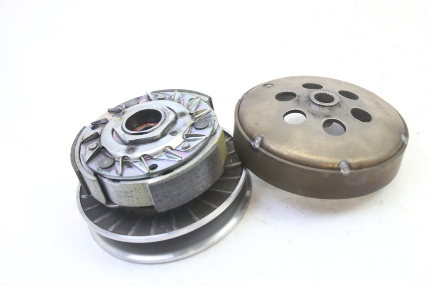 photo de FRIZIONE PIAGGIO MP3 HPE 310 (2024 - 2025)