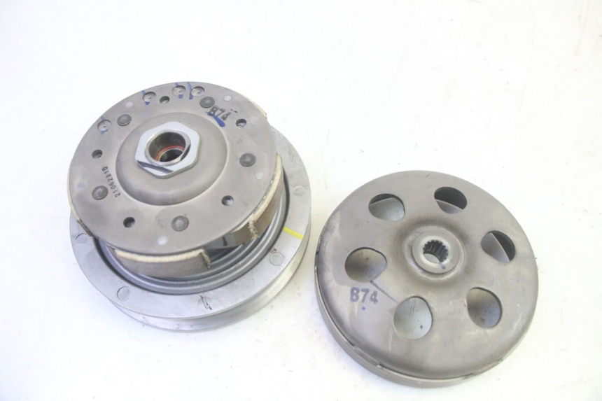 photo de FRIZIONE YAMAHA TRICITY 300 (2020 - 2024) - Primo piano tecnico