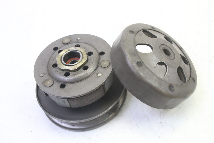 photo de FRIZIONE PEUGEOT VIVACITY NEW 4T 50 (2008 - 2017)