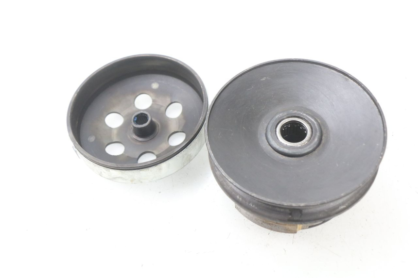 photo de Frizione UNIVERSAL BIKE ZN50QT-11B 50 (2018 - 2021)