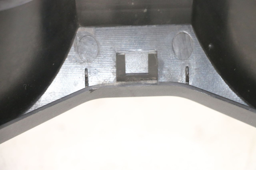 photo de CONTACHILOMETRI CARENA SUZUKI DL V STROM 1000 (2002 - 2007) - Primo piano tecnico