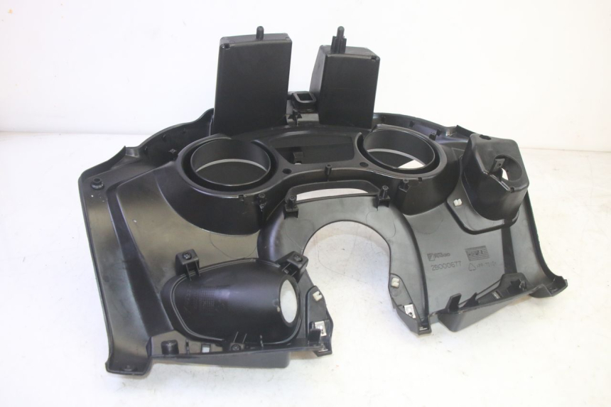 photo de CONTACHILOMETRI CARENA PIAGGIO MP3 HPE 350 (2018 - 2020) - Dettagli dei punti di fissaggio