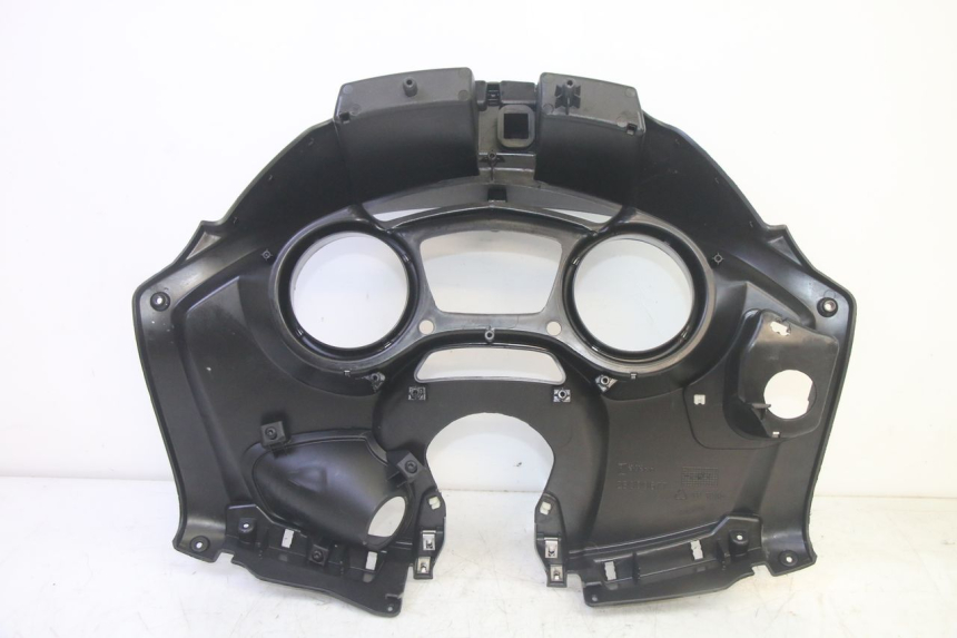 photo de CONTACHILOMETRI CARENA PIAGGIO MP3 HPE 350 (2018 - 2020) - Stato della superficie e materiale