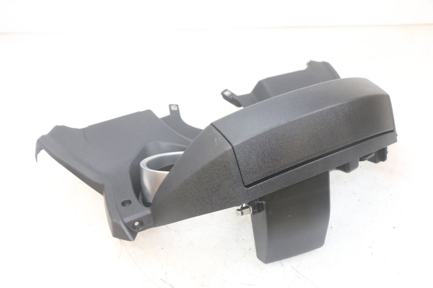 photo de CONTACHILOMETRI CARENA PIAGGIO MP3 HPE 300 (2019 - 2026) - Zoom sui componenti