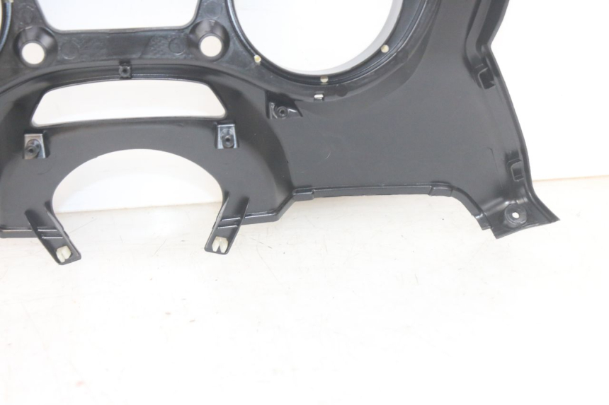 photo de CONTACHILOMETRI CARENA PIAGGIO MP3 HPE 300 (2019 - 2026) - Stato della superficie e materiale