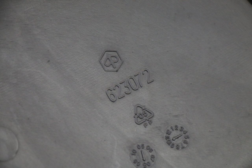 photo de CONTACHILOMETRI CARENA PIAGGIO MP3 RL 250 (2007 - 2010) - Marcature e riferimenti originali