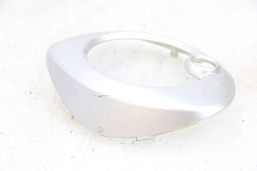 photo de Cornice del contachilometri YAMAHA NEOS NEO'S 4T 50 (2008 - 2016) - Dettagli dei punti di fissaggio