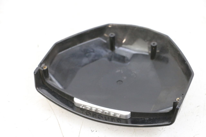 photo de CONTACHILOMETRI CARENA PEUGEOT SPEEDFIGHT 4 4T EFI 50 (2021 - 2025) - Zoom sullo stato d'uso