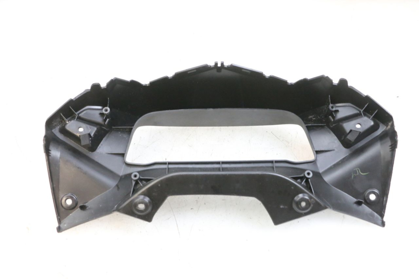 photo de CONTACHILOMETRI CARENA YAMAHA TRICITY 300 (2020 - 2024) - Primo piano tecnico