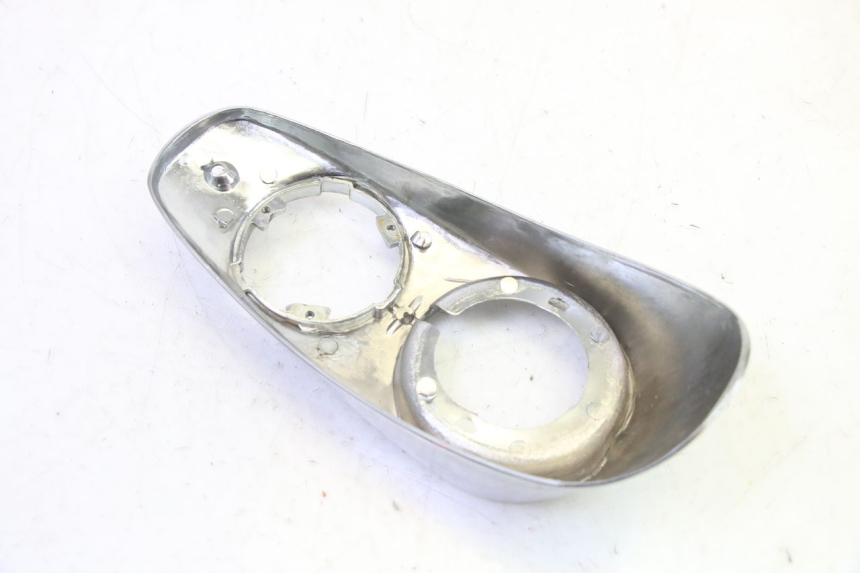 photo de CONTACHILOMETRI CARENA KYMCO ZING 125 (1997 - 2003) - Dettagli dei punti di fissaggio