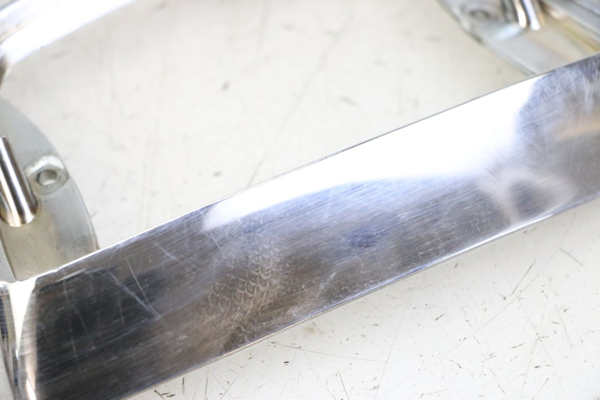 photo de CONTORNO LUCE POSTERIORE PIAGGIO VESPA LX 2T 50 (2005 - 2013)