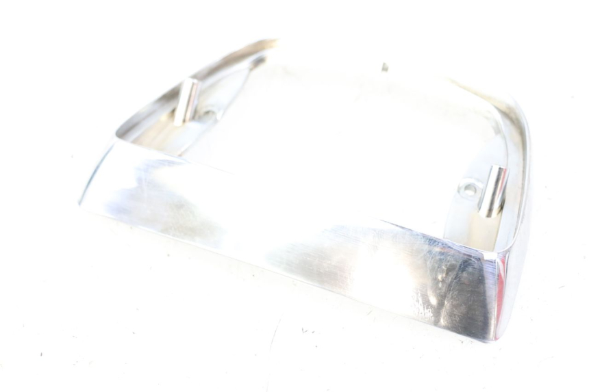 photo de CONTORNO LUCE POSTERIORE PIAGGIO VESPA LX 2T 50 (2005 - 2013)