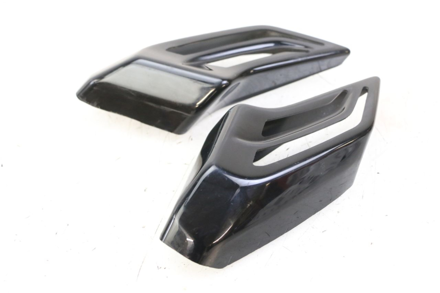 photo de COPERCHIO FANALE POSTERIORE YAMAHA YP T-MAX TMAX 530 (2017 - 2020)