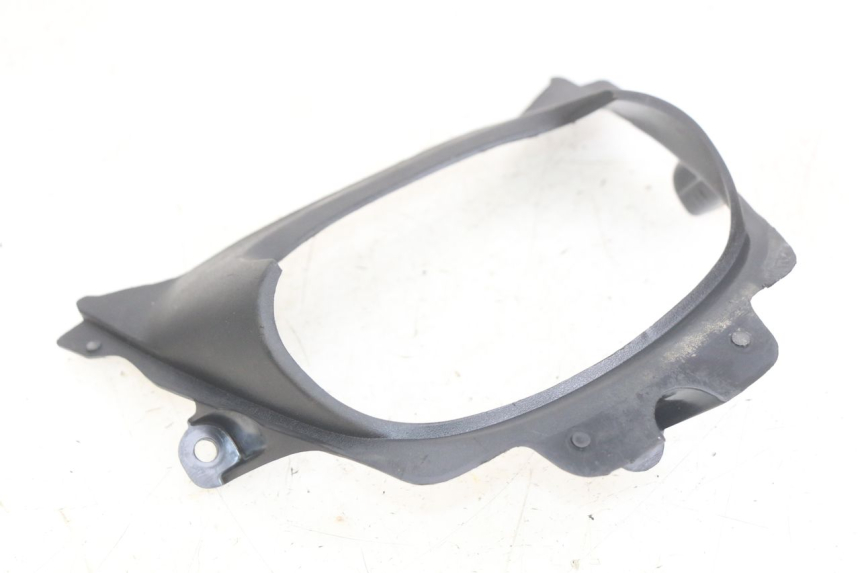 photo de CONTORNO LUCE POSTERIORE YAMAHA YZF R THUNDERCAT 600 (1996 - 2003)
