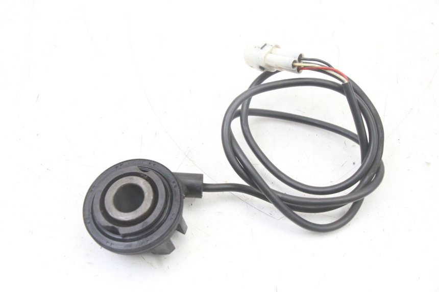photo de ENTRAINEUR CONTACHILOMETRI YAMAHA FZS FAZER 600 (2001 - 2003)