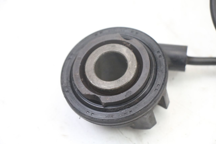 photo de ENTRAINEUR CONTACHILOMETRI YAMAHA FZS FAZER 600 (2001 - 2003)