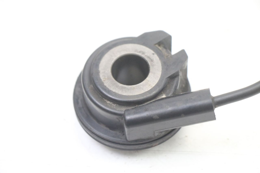 photo de ENTRAINEUR CONTACHILOMETRI YAMAHA FZS FAZER 600 (2001 - 2003)