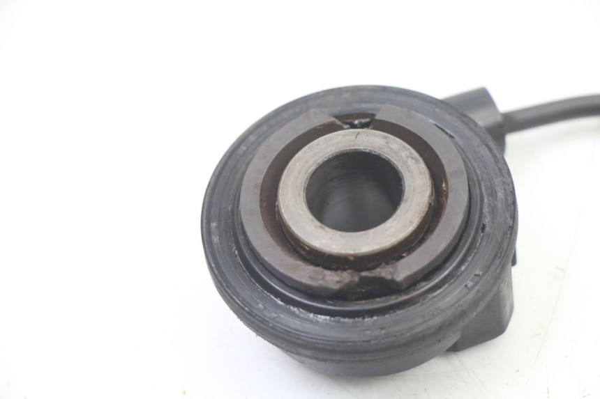 photo de ENTRAINEUR CONTACHILOMETRI YAMAHA FZS FAZER 600 (2001 - 2003)