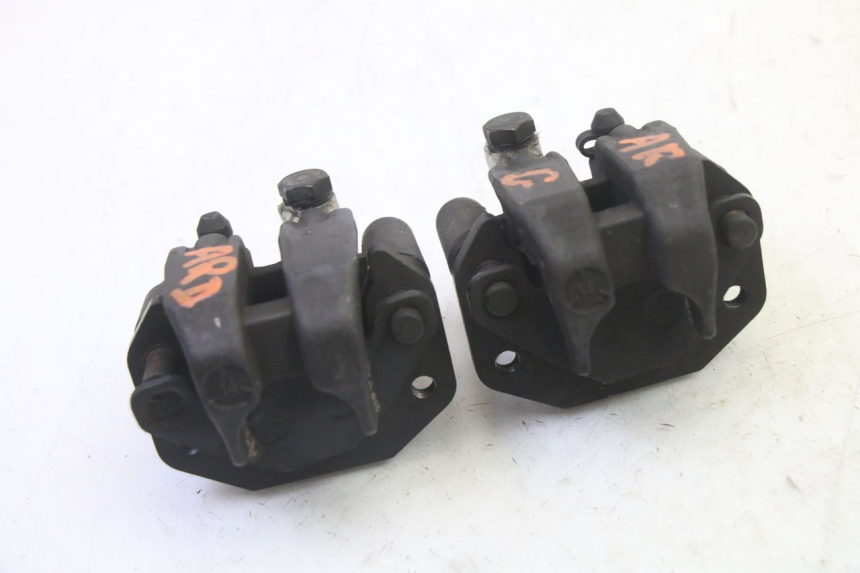 photo de PINZA FRENO POSTERIORE QUADRO 4 4D 350 (2015 - 2018)