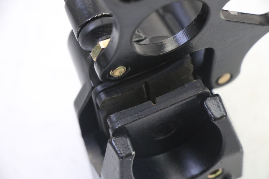 photo de PINZA FRENO POSTERIORE APOLLO RFZ 125