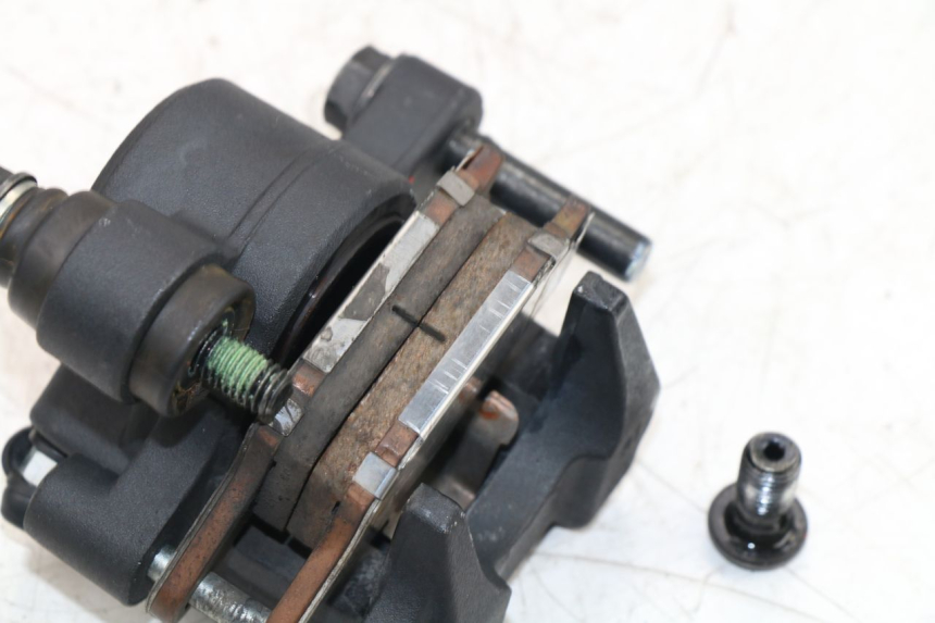 photo de Pinza freno posteriore YAMAHA YZF R6 600 (2010 - 2016)