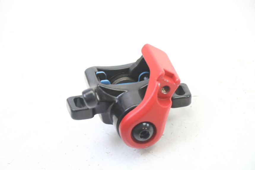 photo de PINZA FRENO POSTERIORE SEGWAY NINEBOT ZT3 PRO 1