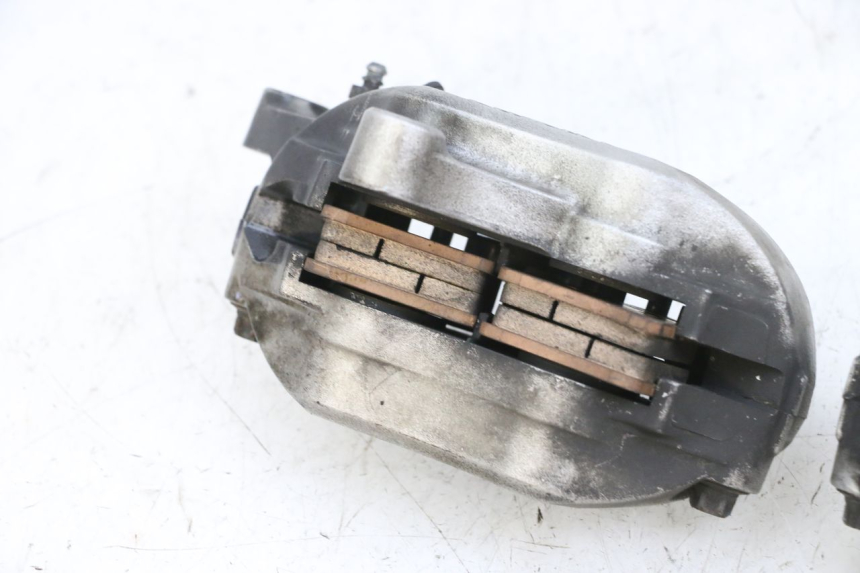 photo de Pinza freno anteriore YAMAHA FJR ABS 1300 (2006 - 2012) - Zoom sullo stato d'uso