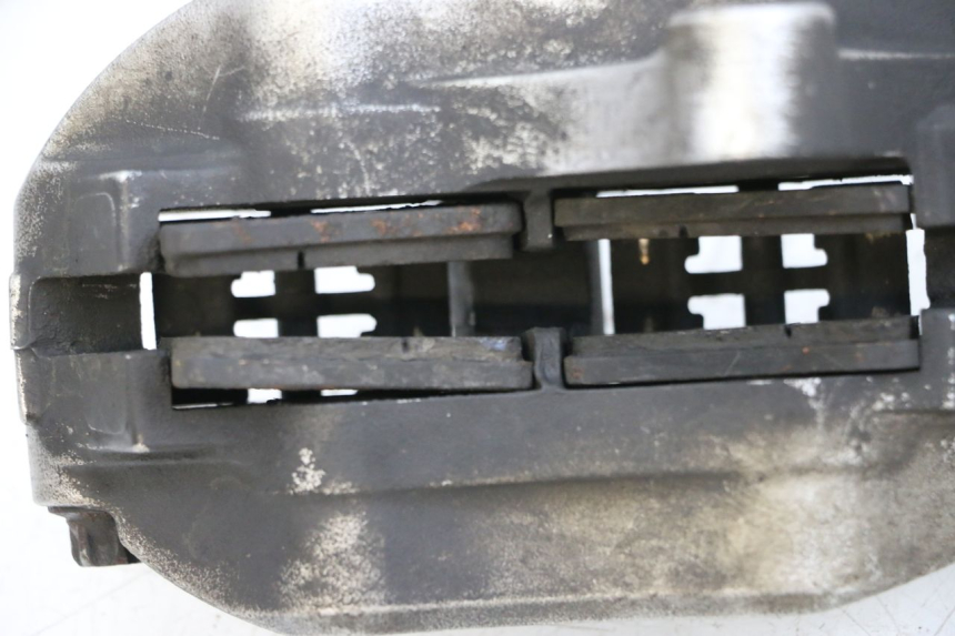 photo de Pinza freno anteriore YAMAHA FJR ABS 1300 (2006 - 2012) - Zoom sullo stato d'uso