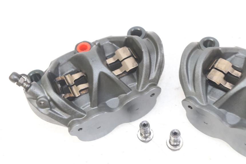 photo de PINZA FRENO ANTERIORE HONDA CB R 1000 (2018 - 2023)