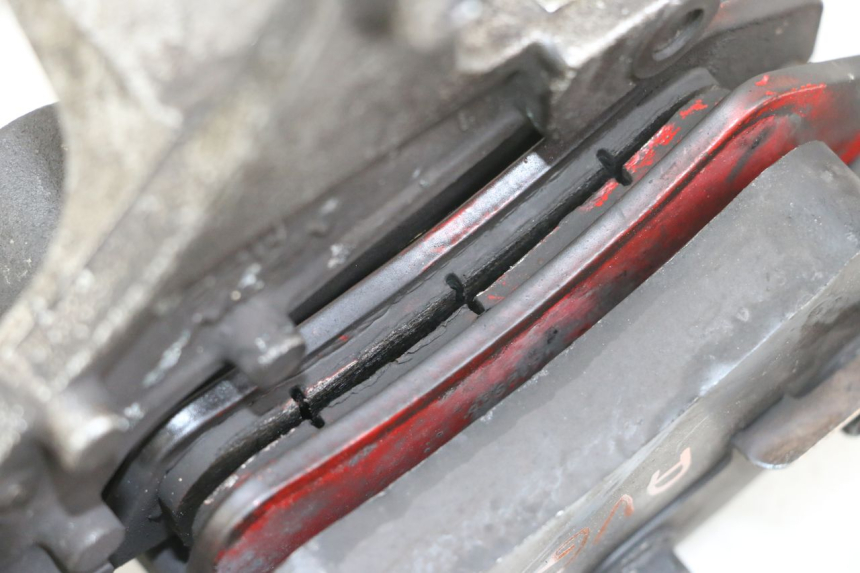 photo de PINZA FRENO ANTERIORE  HONDA CBR F 1000 (1993 - 1996) - Zoom sullo stato d'uso