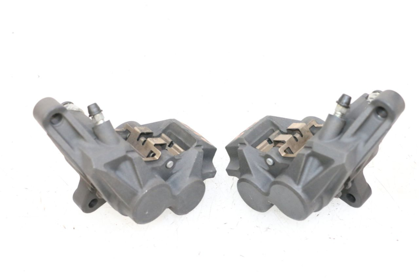 photo de PINZA FRENO ANTERIORE  YAMAHA MT-07 MT07 ABS 700 (2018 - 2020) - Dettagli dei punti di fissaggio