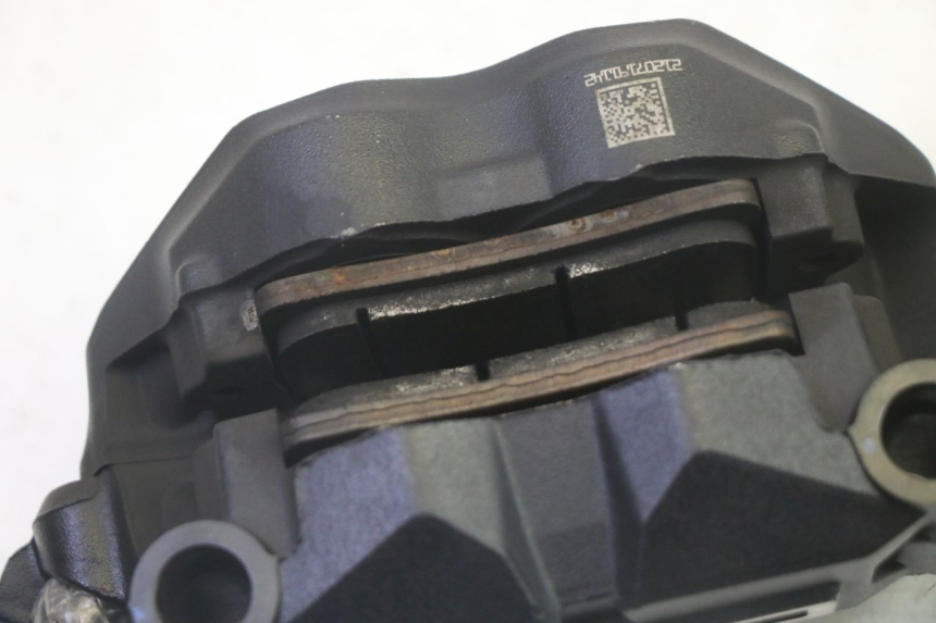 photo de PINZA FRENO ANTERIORE  BMW R GS 1250 (2021 - 2024) - Stato della superficie e materiale