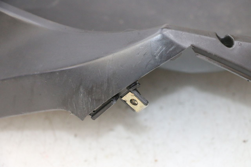 photo de FACCIATA ANTERIORE KYMCO AGILITY CITY 4T 50 (2008 - 2016) - Zoom sui componenti