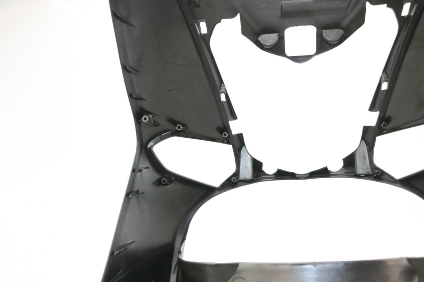 photo de FACCIATA ANTERIORE KYMCO AGILITY CITY 4T 50 (2008 - 2016) - Zoom sullo stato d'uso