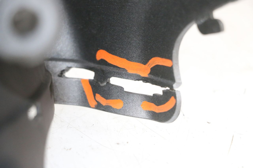 photo de SCUDO CARENA ANTERIORE SUZUKI BURGMAN 650 (2013 - 2020)