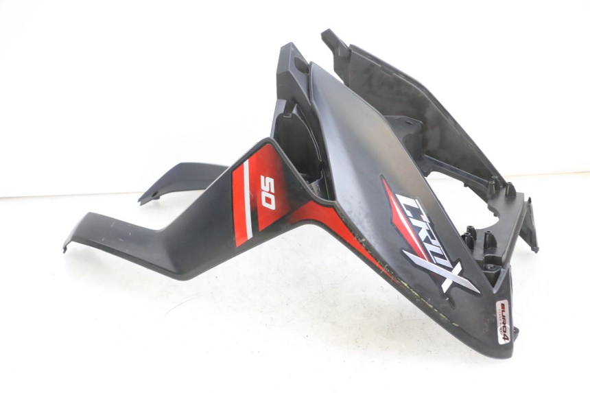 photo de FACCIATA ANTERIORE SYM CROX 4T 50 (2016 - 2023) - Stato della superficie e materiale