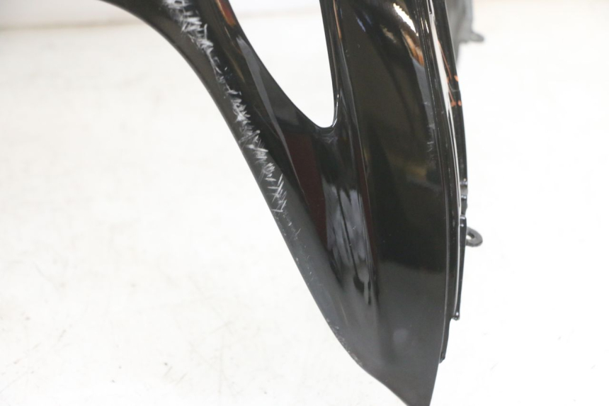 photo de SCUDO CARENA ANTERIORE LONGJIA DIGITA 4T 50 (2019 - 2022) - Caratteristiche distintive