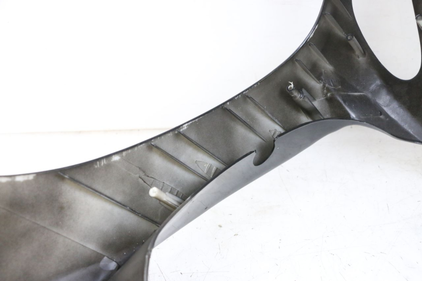 photo de SCUDO CARENA ANTERIORE LONGJIA DIGITA 4T 50 (2019 - 2022) - Dettagli dei punti di fissaggio