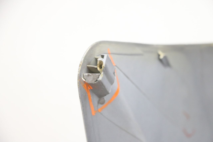 photo de SCUDO CARENA ANTERIORE SYM GTS EVO 125 (2009 - 2013) - Caratteristiche distintive